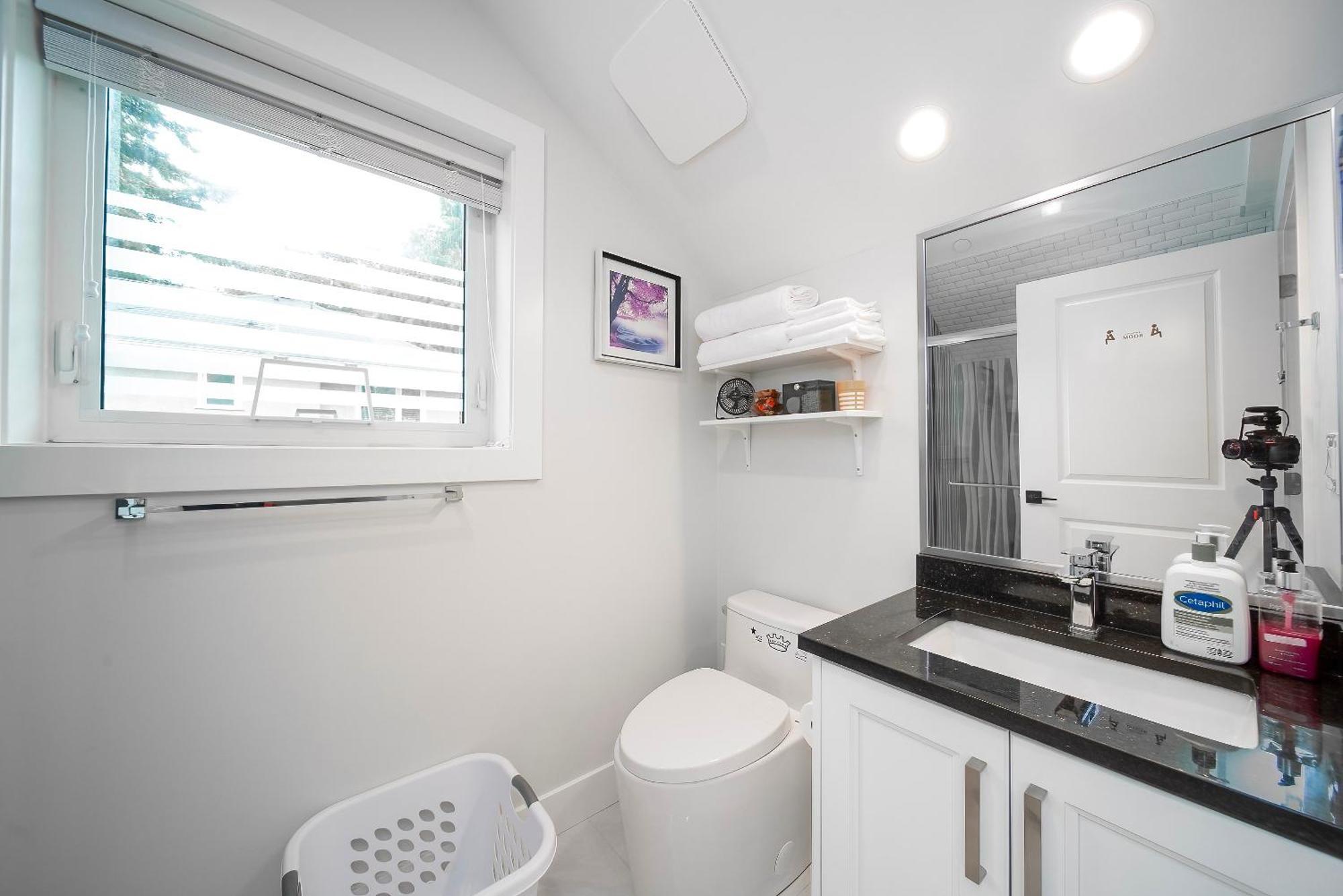 New Laneway House Near Airport, Downtown, Ubc Apartman Vancouver Kültér fotó
